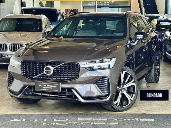 VOLVO XC60 2.0 T8 RECHARGE ULTIMATE DARK AWD GEARTRONIC